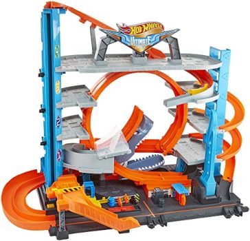 Hot Wheels City Megagaraje con Tiburón - Looping de 2 Carriles y Ascensor para 2 Coches - 90+ Plazas - Incluye 2 Coches - Regalo para Niños de 3+ Años