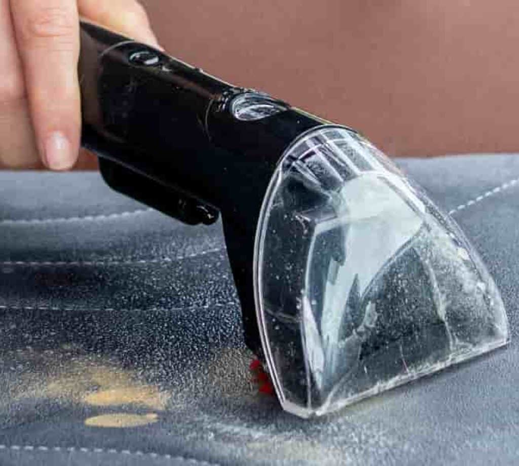 El BISSELL SpotClean C3 Quitamanchas para Alfombras y Tapicería es lo que necesitas en tu casa