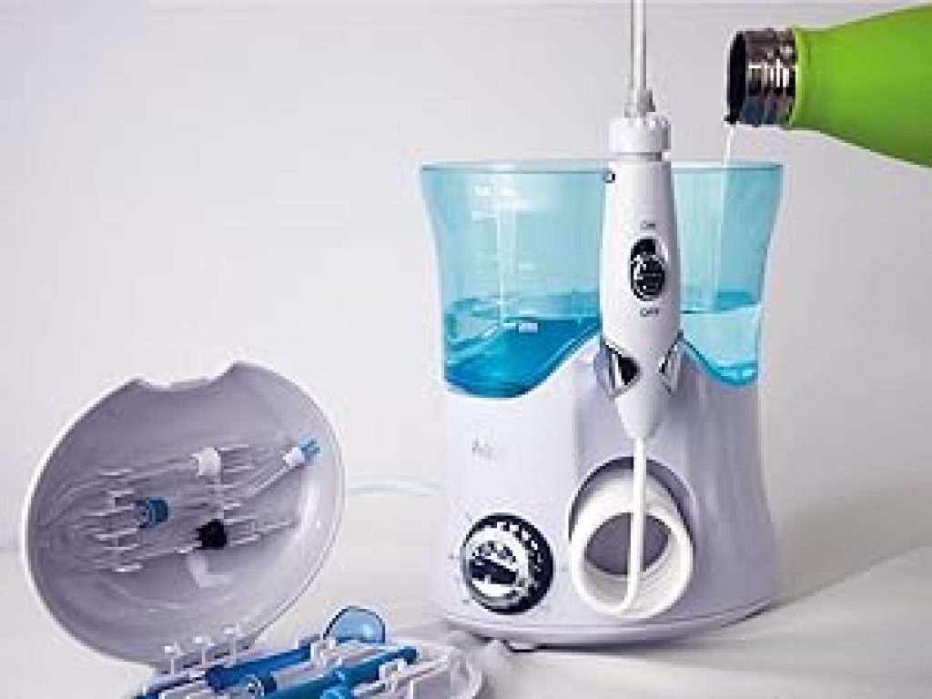 Aquapik PRO, Irrigador Dental Profesional, 8 Boquillas multifuncionales, 10 Niveles, muy barato en Amazon