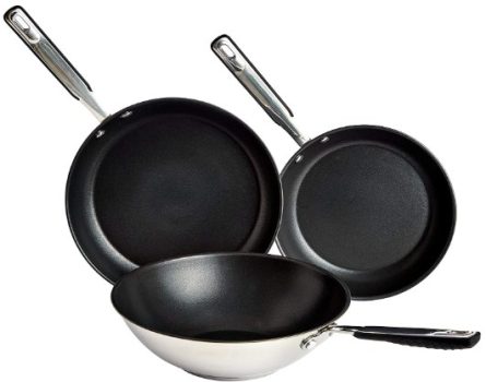 Pasa el ratón por encima de la imagen para ampliarla VÍDEO Amazon Basics Juego de Utensilios de Cocina de Inducción Sartenes y Wok, Antiadherentes, Acero Inoxidable, 24/28/28 cm, 3 Unidad, Plata