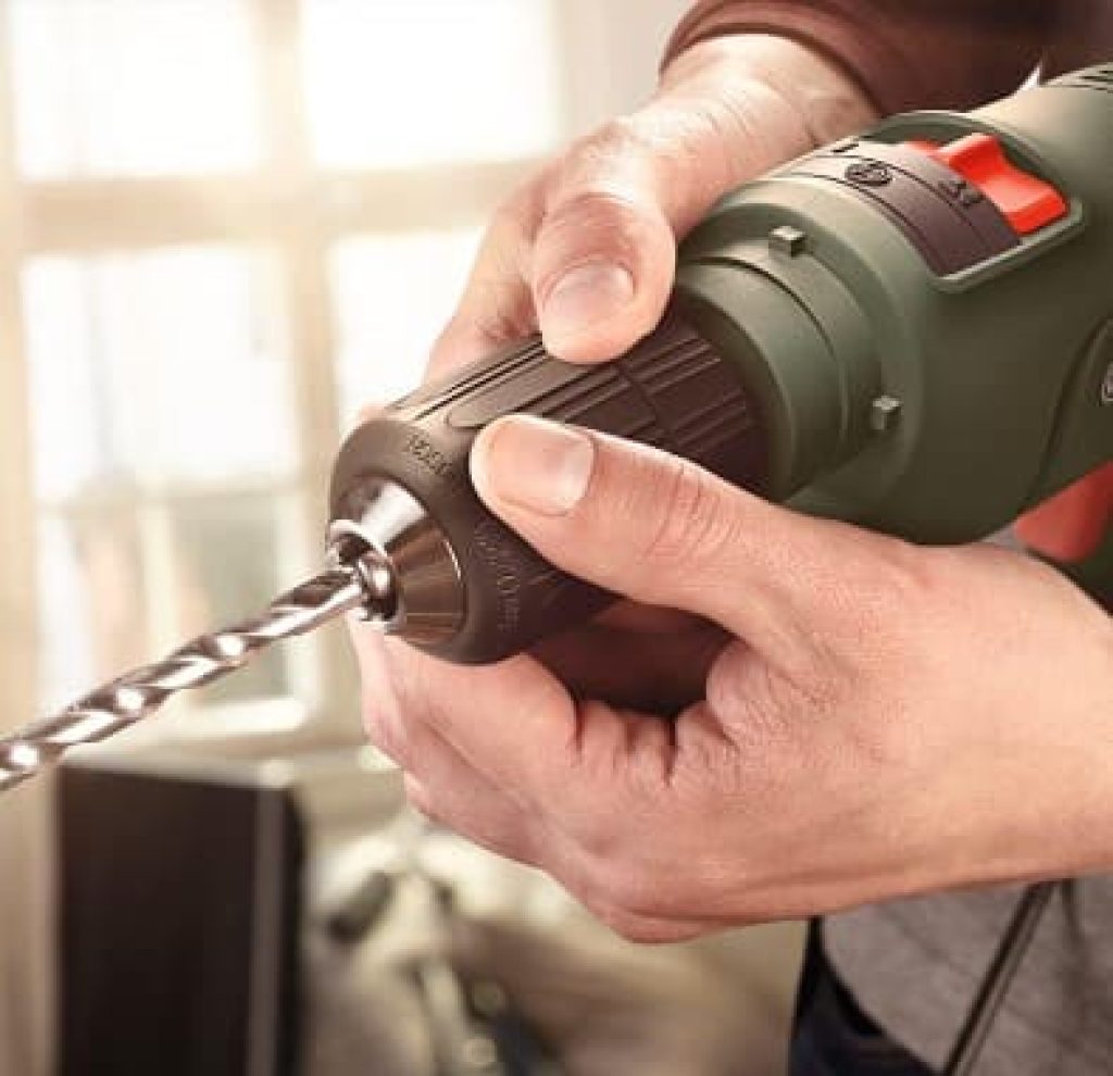 Bosch Home and Garden Taladro percutor eléctrico EasyImpact 630, 630 W, en maletín de transporte