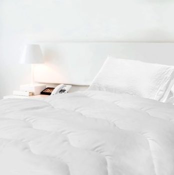 Edredón/Relleno Nórdico de 300 gr/m² Relleno de Fibra Hueca Siliconada Tejido exterior de Microfibra Cepillada, Ideal para Entretiempo y Primavera, Acogedor y Suave.