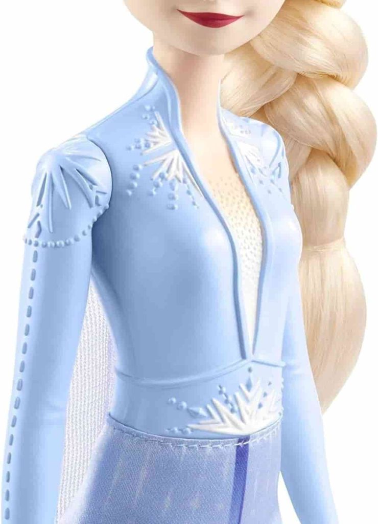 Mattel Disney Frozen 2 Elsa viajera Muñeca con look de viaje, juguete +3 años (HLW48)