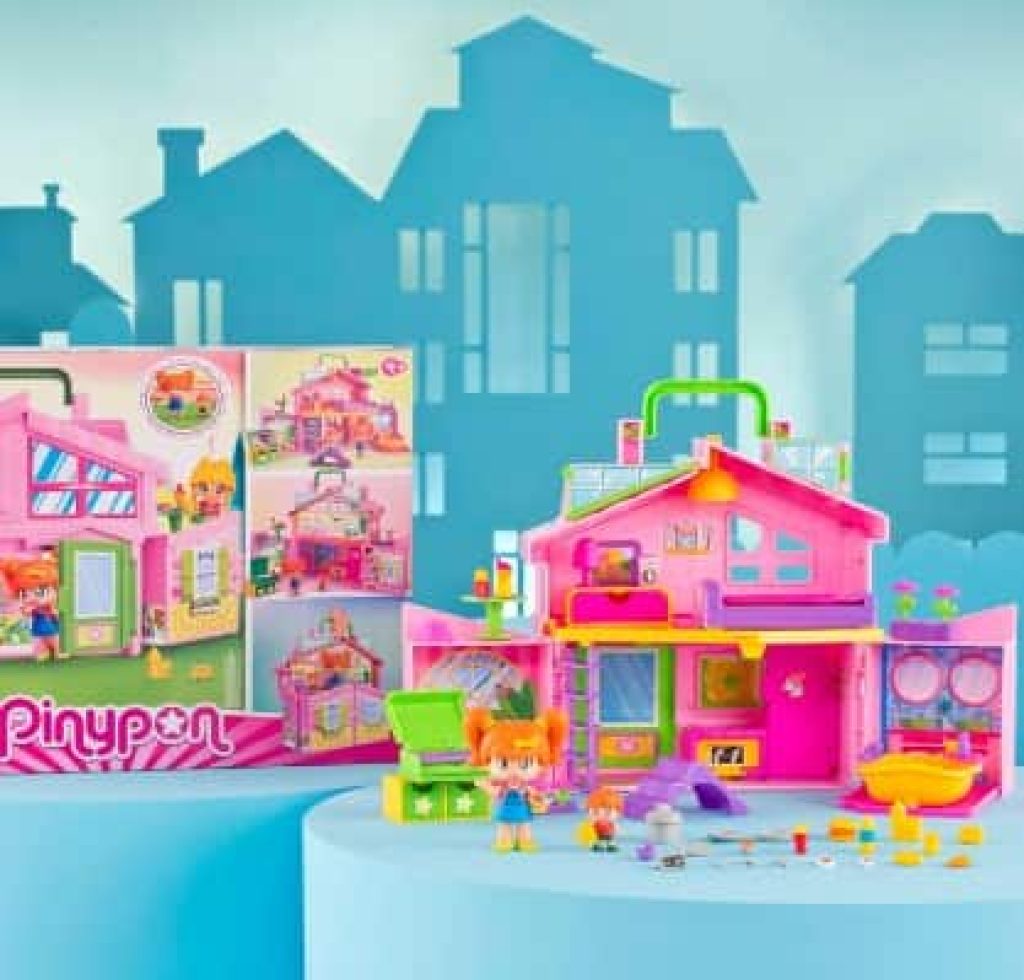 Pinypon - Casa Rosa Maletín, casita de muñecas plegable grande, muchas habitaciones y accesorios de la vida diaria, +4 años, (700017012)