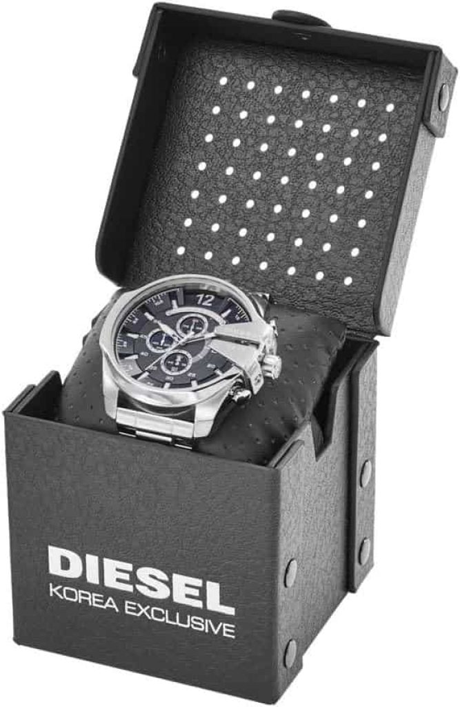 Diesel Reloj para hombre Mega Chief, movimiento cronógrafo de cuarzo, DZ4308