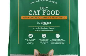 by Amazon - Alimento seco completo para gatos adultos con pollo, pavo y verduras, 10 kg (Paquete de 1)