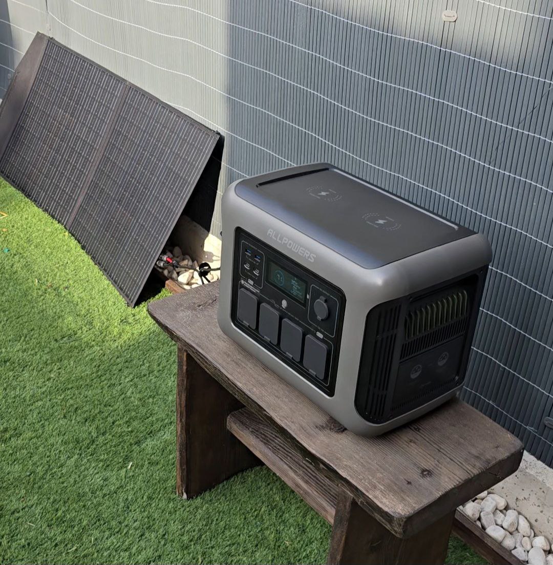 Carga solar de la ALLPOWERS R1500 con paneles XT60