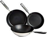Amazon Basics – Juego de Utensilios de Cocina de Inducción – Sartenes y Wok, Antiadherentes, Acero Inoxidable, 24/28/28 cm, 3 Unidad, Plata